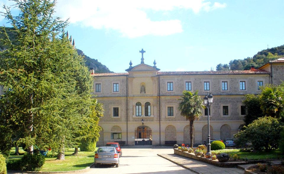 Bugedo - Monasterio de Santa María de Bujedo de Candepajares 01