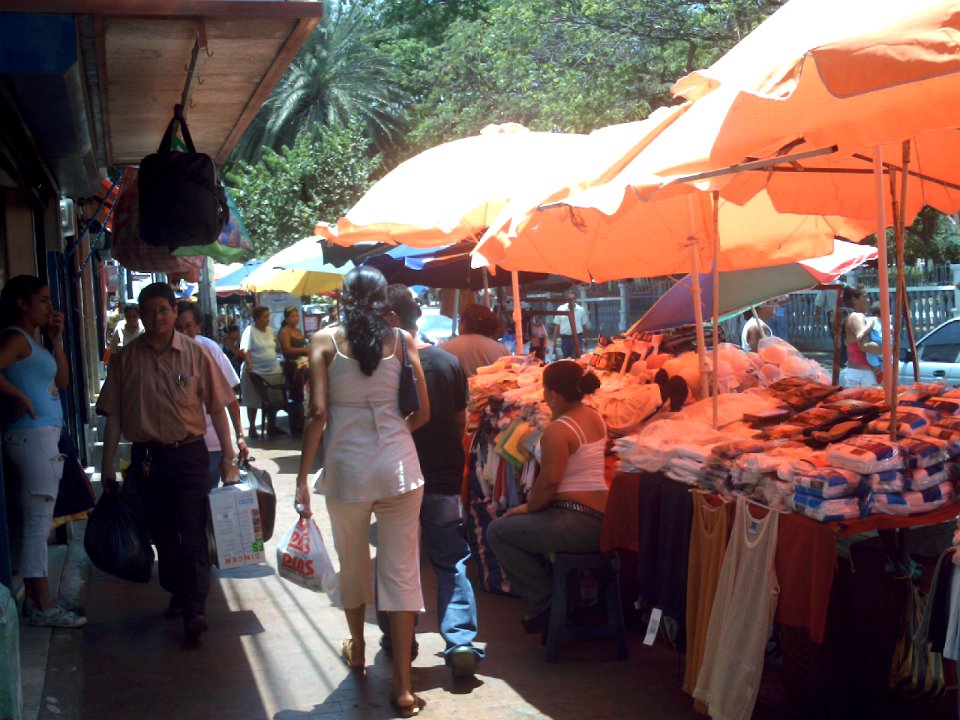 Buhoneros Centro de Porlamar