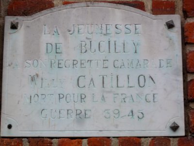Bucilly (Aisne) plaque commémorative 1945