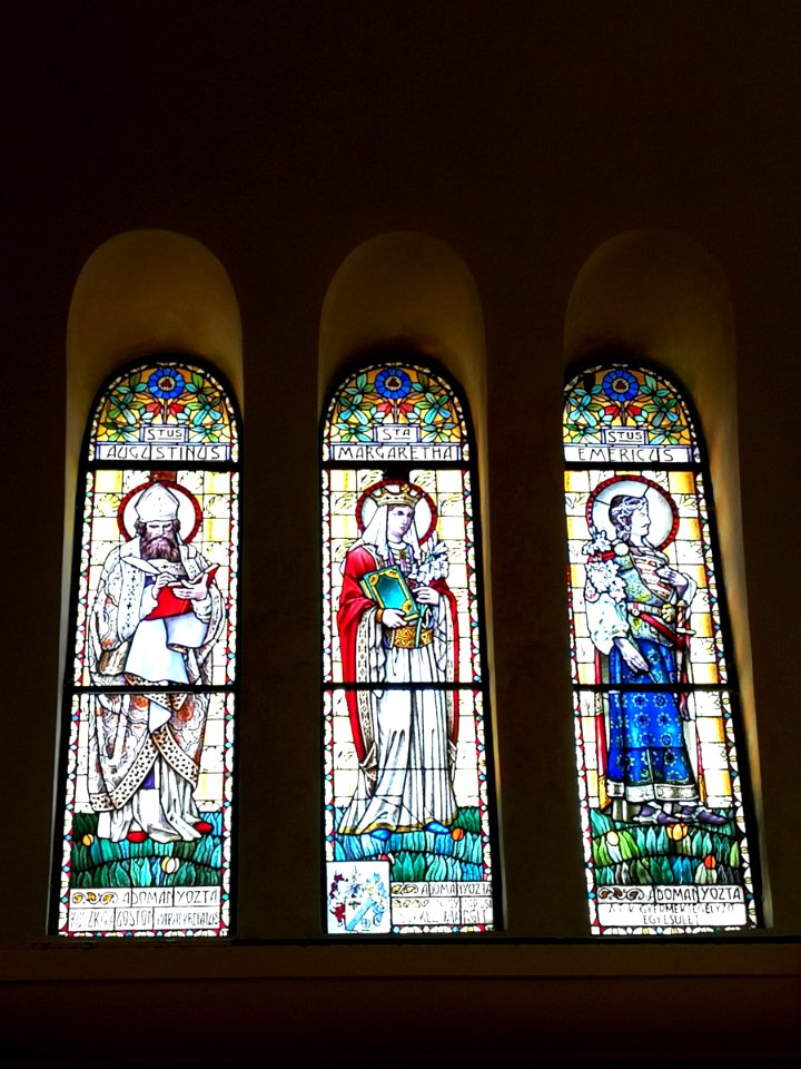 Bucharest St Helena church window 3