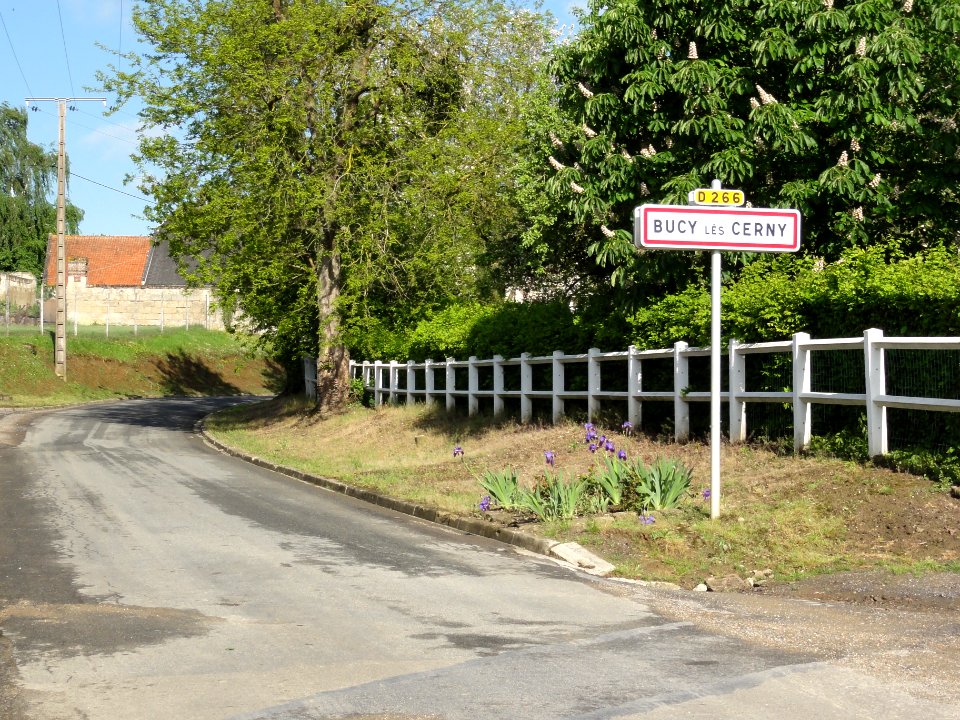 Bucy-lès-Cerny (Aisne) city limit sign