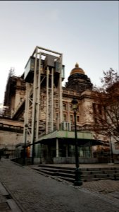 Brussels-Public elevator at Marolles (3)