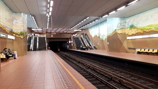 Brussels-Vandervelde metro station (1) photo
