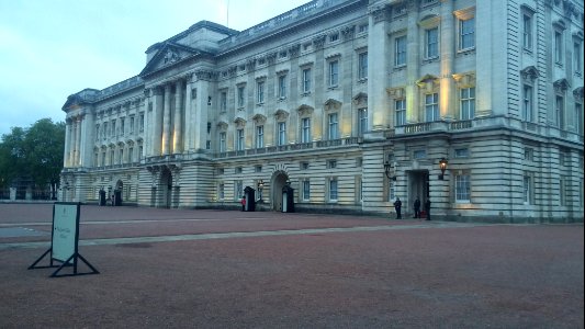 Buckingham Palace 01 - 1 May 2017 photo
