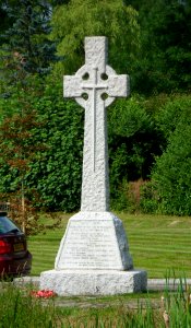 Buckland War Memorial, Rectory Lane, Buckland (NHLE Code 1437406) (July 2013)