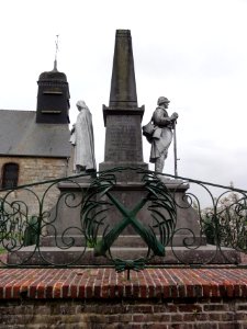 Bucilly (Aisne) monument aux morts (face 1914-1918)
