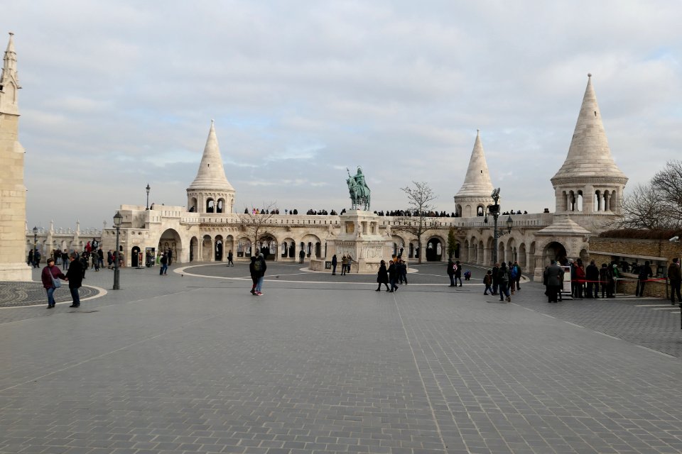 Budapest-Fishermans-Bastion-2018-12-09-036