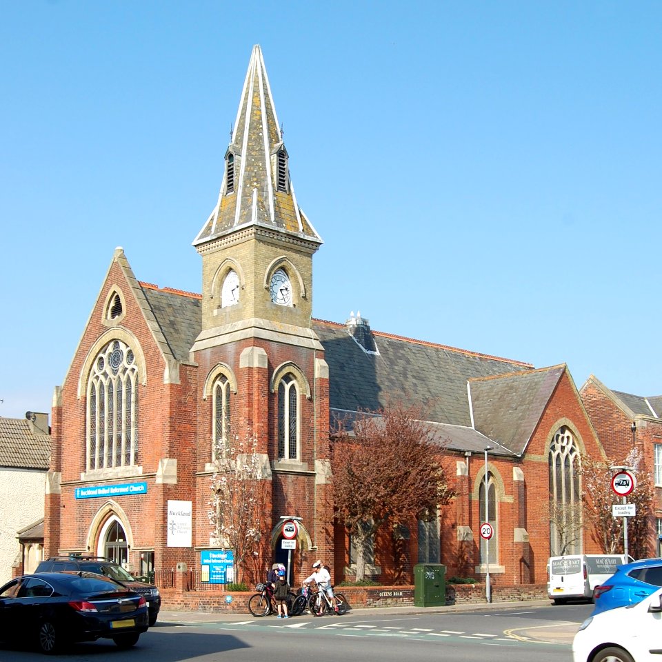 Buckland United Reformed Church, Kingston Road, Buckland, Portsmouth (March 2019) (1)