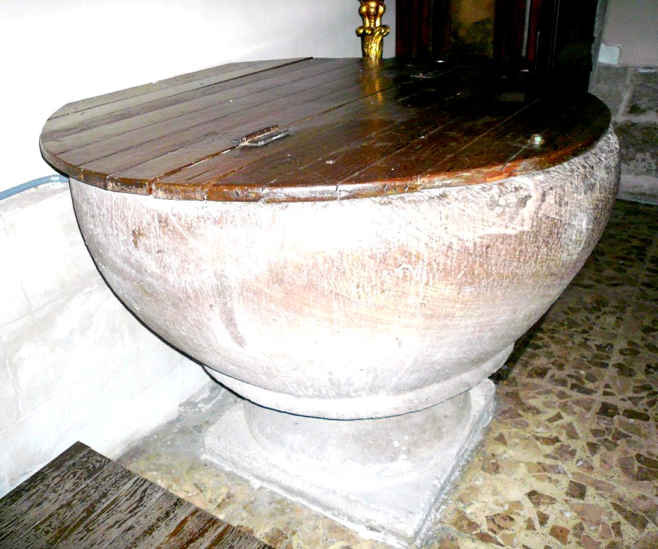 Burgos - Iglesia de San Pedro de la Fuente, interior 06