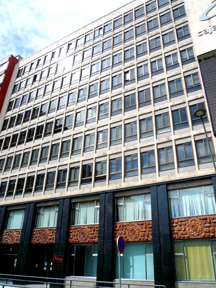 Burgos - Ibercaja Banco (ex Caja Círculo) 1