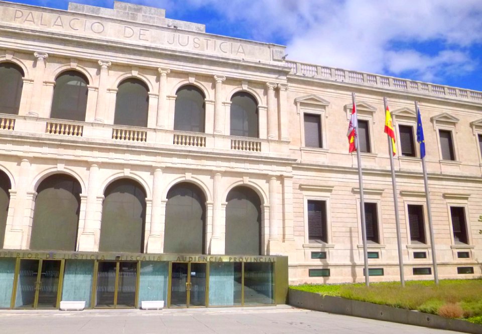Burgos - Palacio de Justicia 6