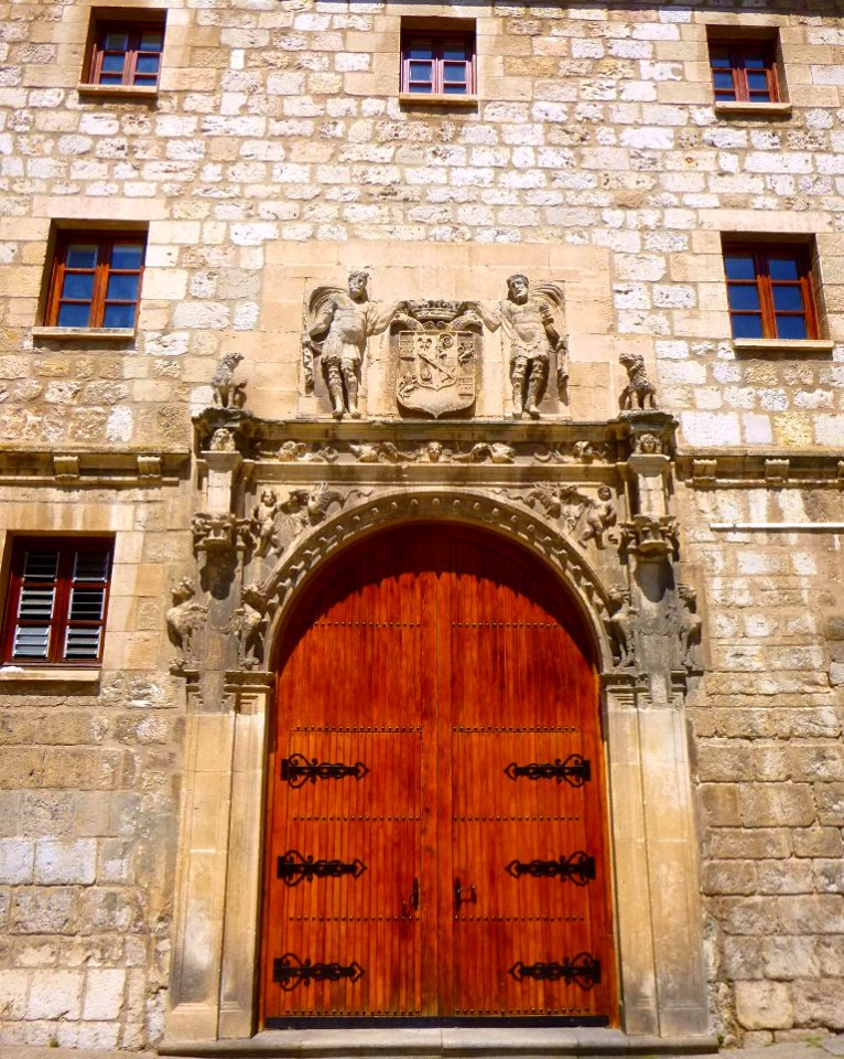 Burgos - Iglesia de San Lesmes, edificio anexo 2