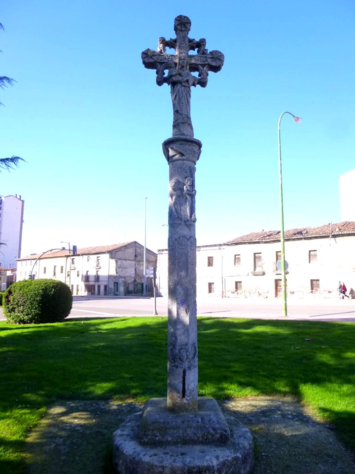 Burgos - Iglesia de Nuestra Señora la Real y Antigua de Gamonal 03
