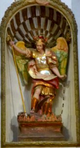 Burjassot - Iglesia de Sant Miquel Arcàngel, interior, estatuas 01