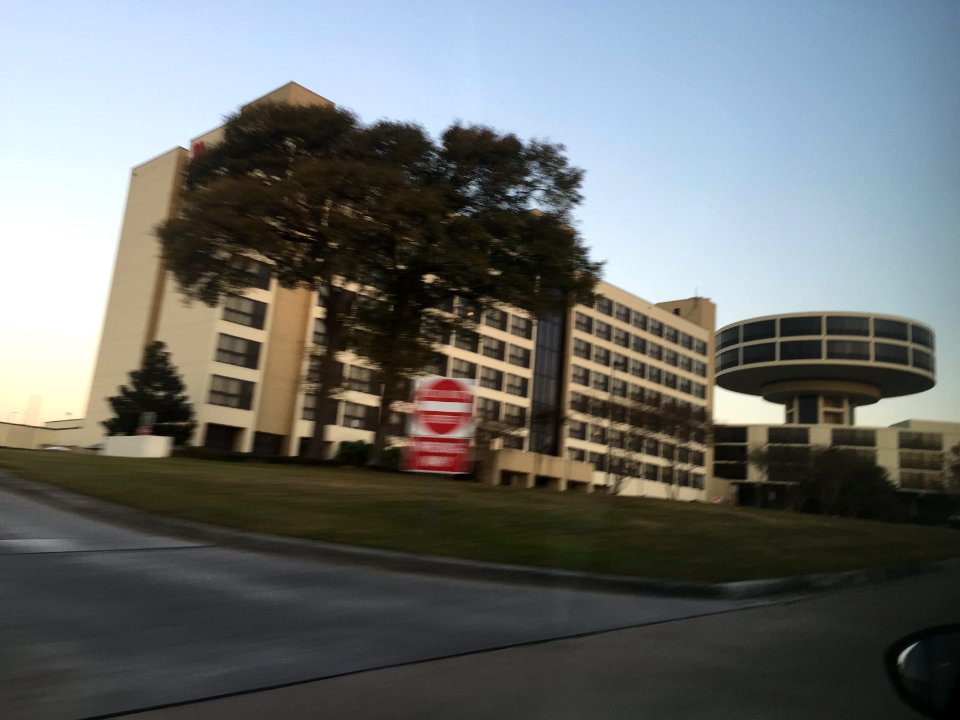 BushAirportMarriott