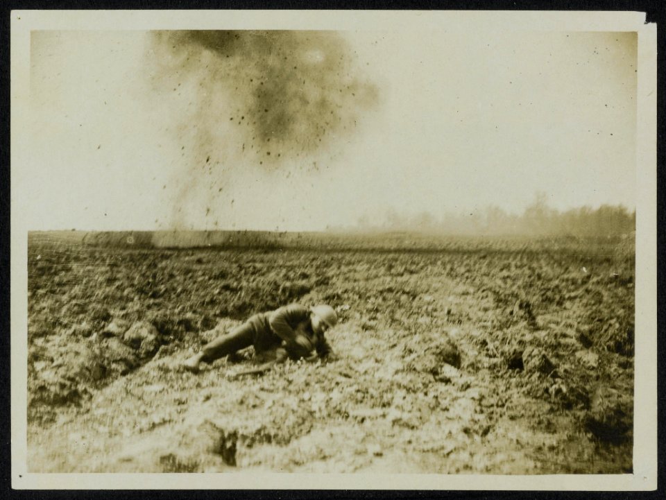 Burst of a German shell, Bestanddeelnr 158-0718