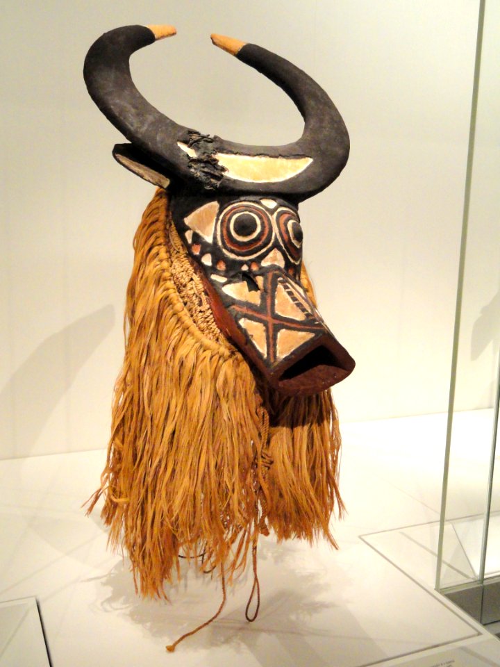 Bush Buffalo Mask, early-mid 1900s, Western Sudan, Burkina Faso, possibly Bwa people, wood, fibers - Cleveland Museum of Art - DSC08709