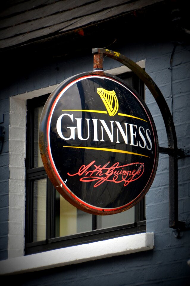 Pub beer bar