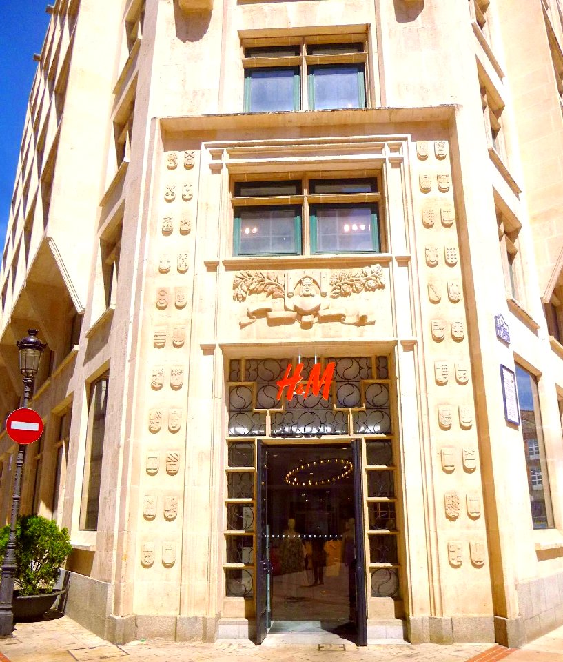 Burgos - Calle Moneda, nº 2, tienda de H&M