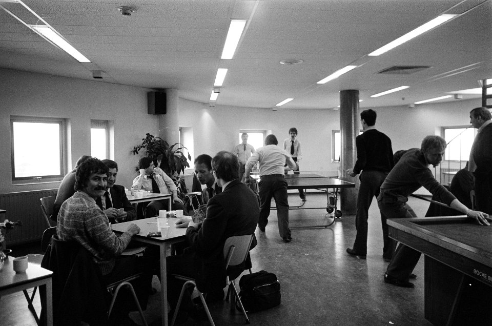 Buschauffeurs van Centraal Nederland voeren aktie door bij vestiging in Bijlmer , Bestanddeelnr 932-0825