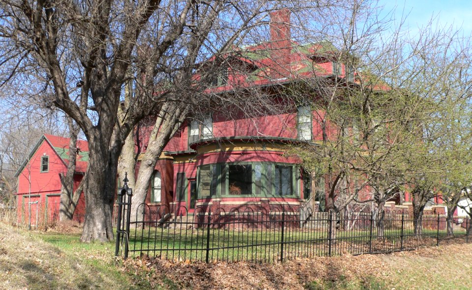 Burkam house (Sioux City) from SE 3