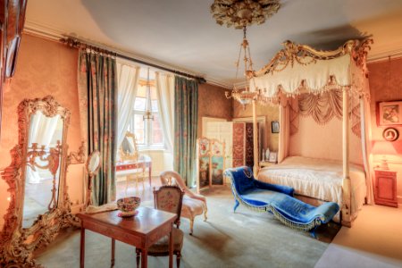 Burton Constable Hall Gold Bedroom (262221437)