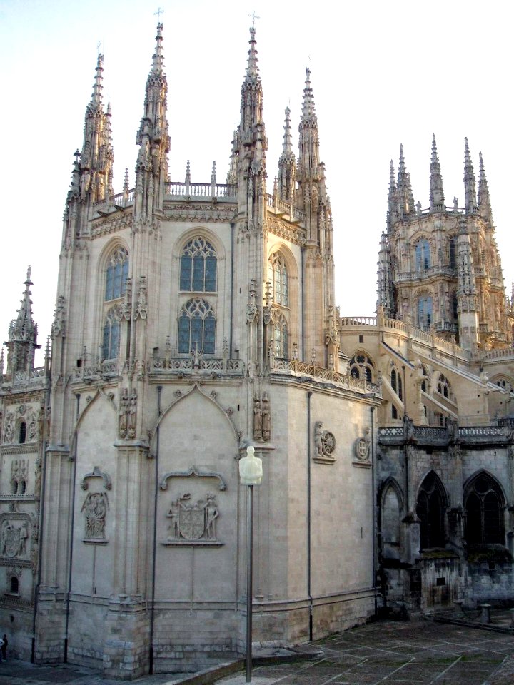 Burgos - Catedral 138 - Capilla del Condestable, puerta