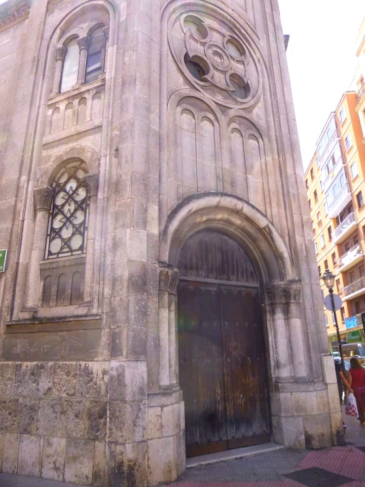 Burgos - Colegio Nuestra Señora de Lourdes (Franciscanas Misioneras de María) 4
