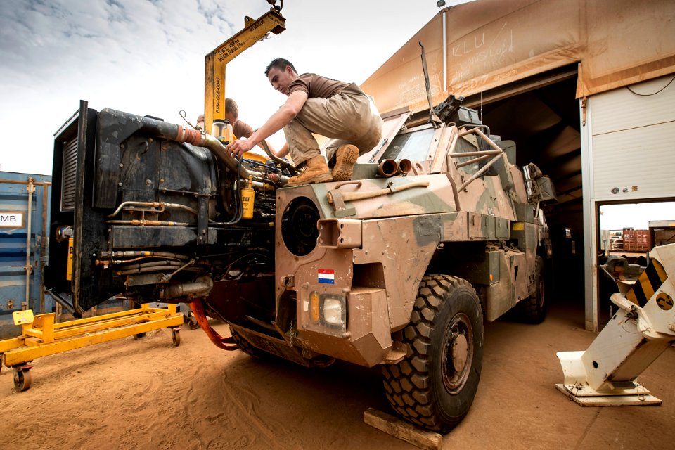 Bushmaster Desert Falcon-2