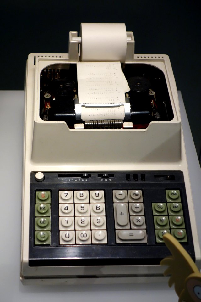 Busicom calculator - National Museum of Nature and Science, Tokyo - DSC07322