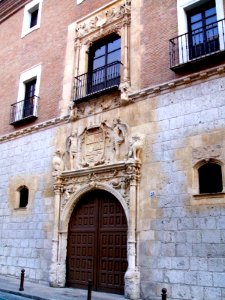 Burgos - Museo de Burgos, Casa de Angulo 1