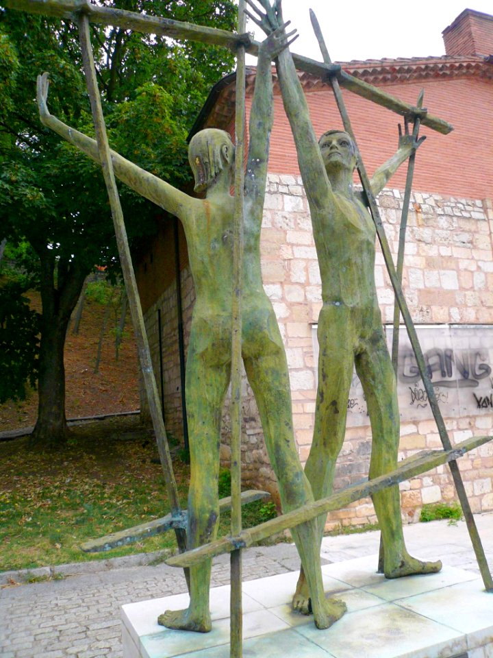 Burgos - Monumento a las víctimas de la dictadura franquista 2