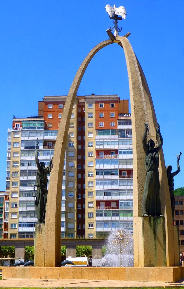 Burgos - Monumento Homenaje a los Ejércitos de España 1