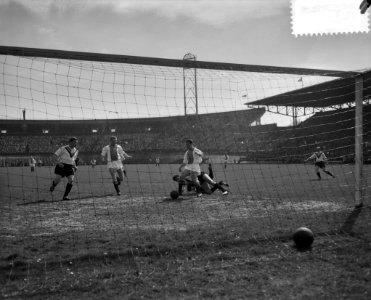 BVC Amsterdam-Ajax 0-2 Doelpunt voor Ajax, Bestanddeelnr 909-4931
