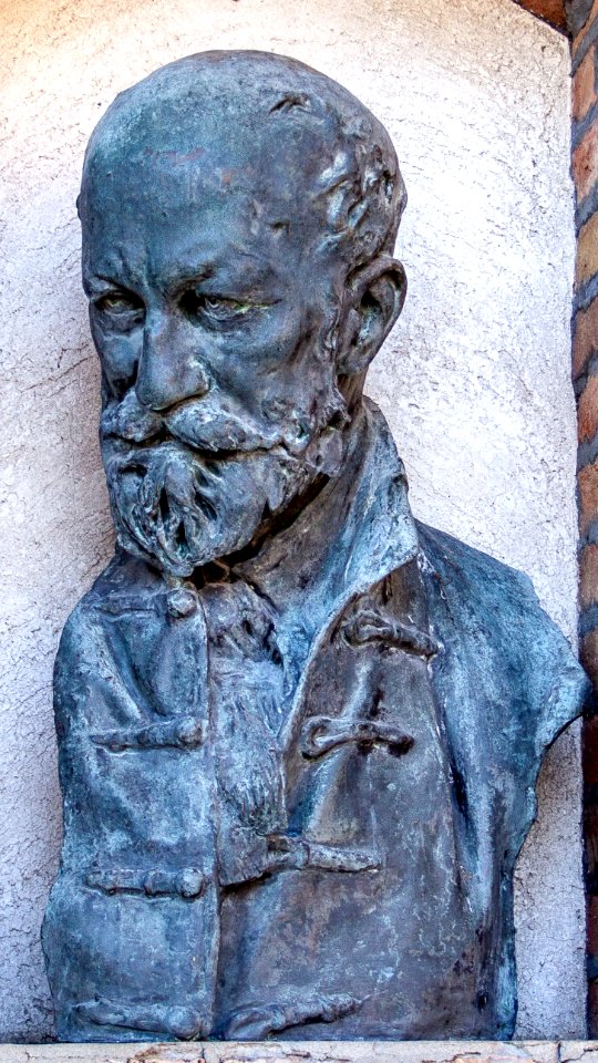 Bust of Mór Jókai in the Szeged Pantheon