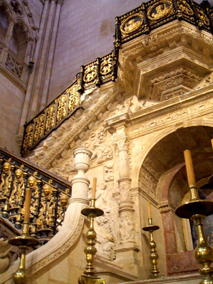 Burgos - Catedral 047 - Escalera Dorada