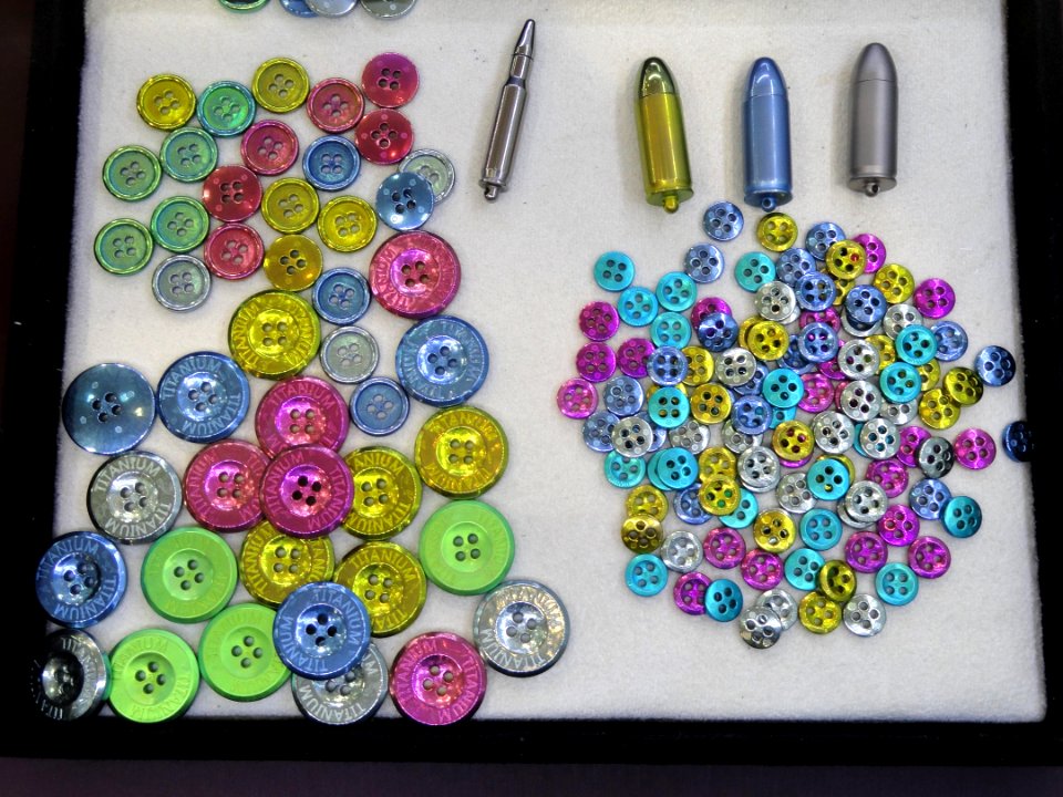 Buttons in Seoul, South Korea - DSC00647