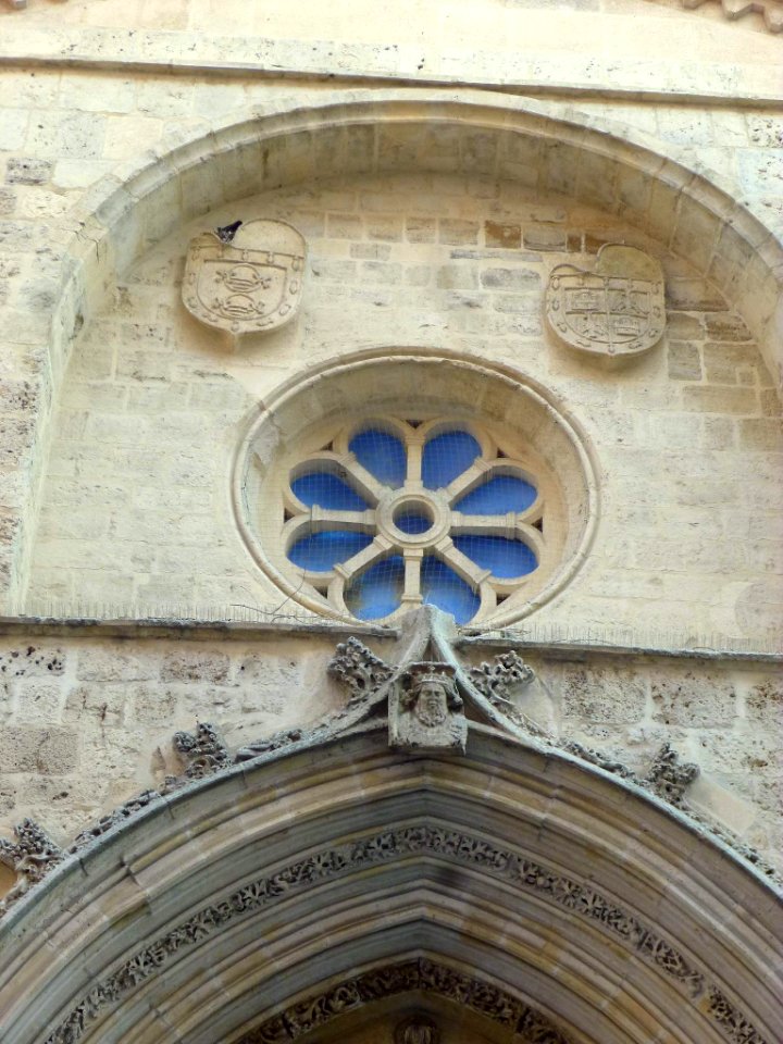 Burgos - Capilla de San Ildefonso, portada del Convento de la Santísima Trinidad 3
