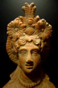 Bust of the goddess Isis, Egypt, 10 BC - 40 AD, terracotta - Huntington Museum of Art - DSC04811