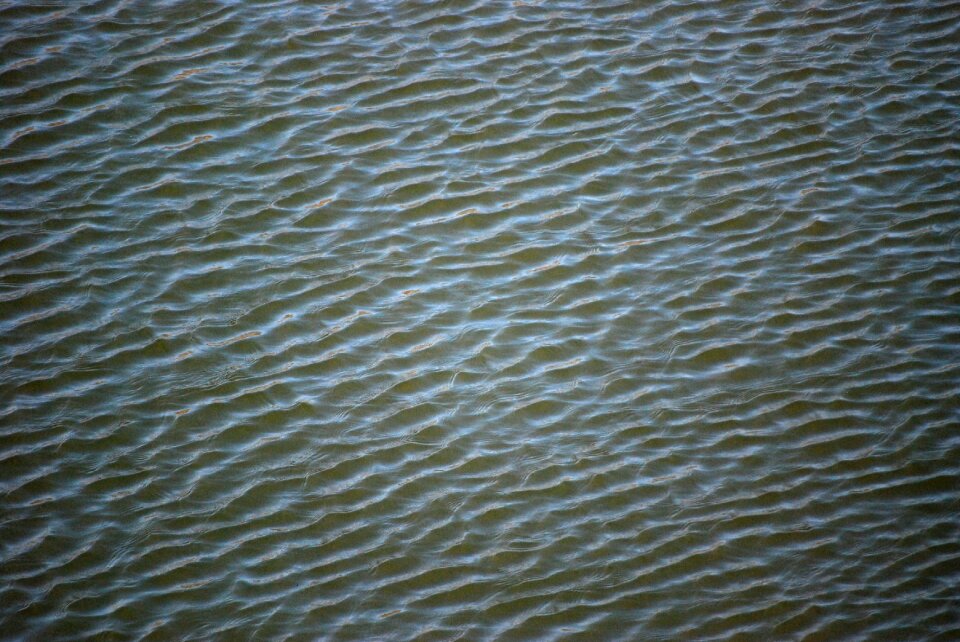 Tile water surface pattern