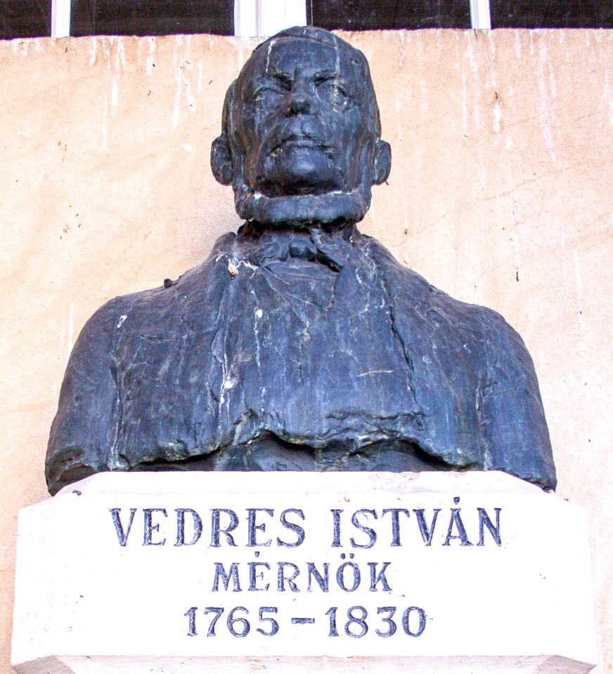 Bust of István Vedres in the Szeged Pantheon