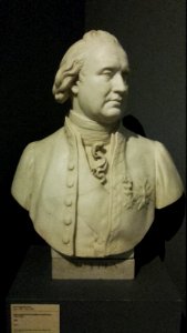 Buste de Perre-André de Suffren de Saint-Tropez