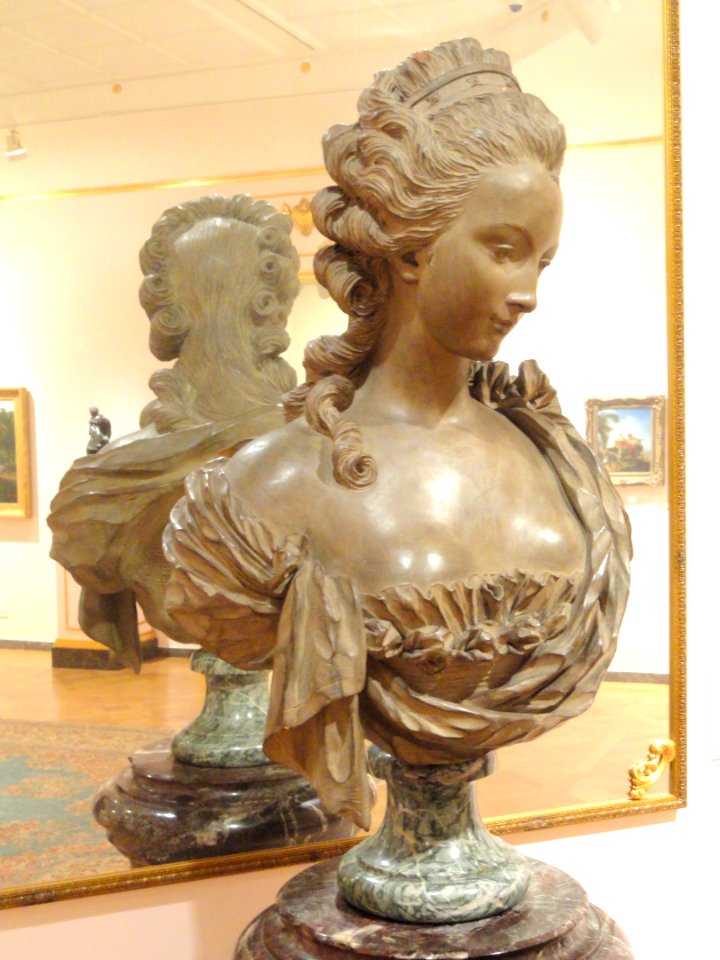 Bust of Madame Chauvire by Jean-Baptiste Pigalle, 1714-1785, France, terracotta - Museum of Fine Arts, Springfield, MA - DSC04086