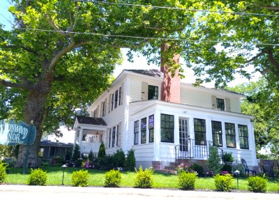 Buttonwood Manor, WCM