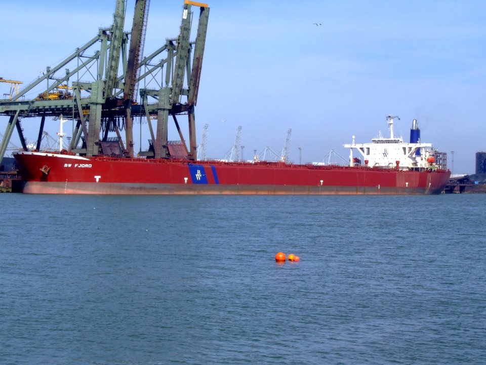 BW Fjord pA, Mississippi harbour, Port of Rotterdam, Holland 08-Apr-2007
