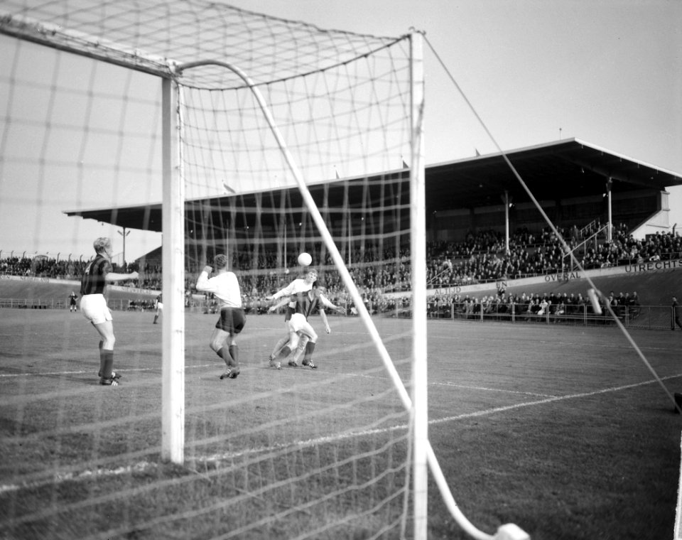 BVV tegen Haarlem in DOS-stadion 2-0 Spelmoment, Bestanddeelnr 915-3282
