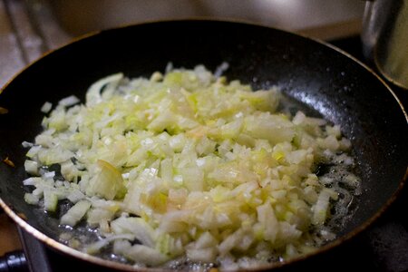 Frying onions food eating