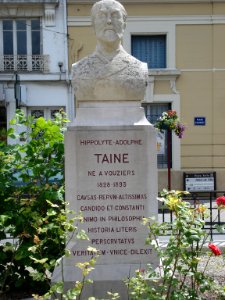Buste de Hippolyte Taine à Vouziers (Ardennes (Fr)
