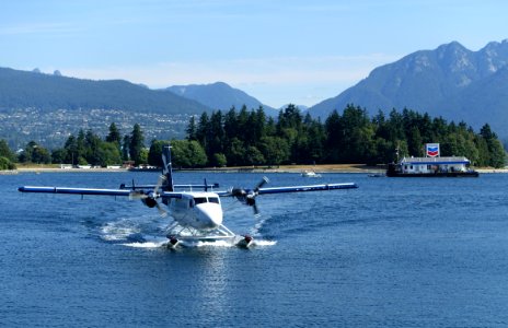 Burrard Inlet with seaplane - Vancouver, Canada - DSC09326