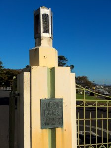 Burnie-Park-Gatepost-20150422-001